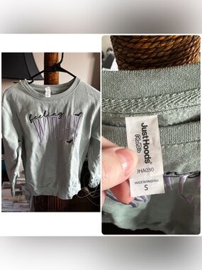 Women's 'Feeling Witchy' Mint Green Sweatshirt - S